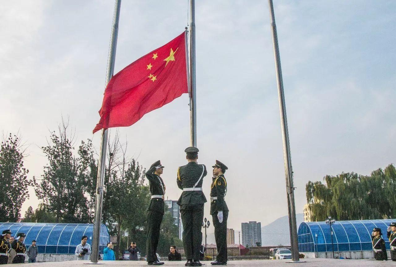 竞技游戏